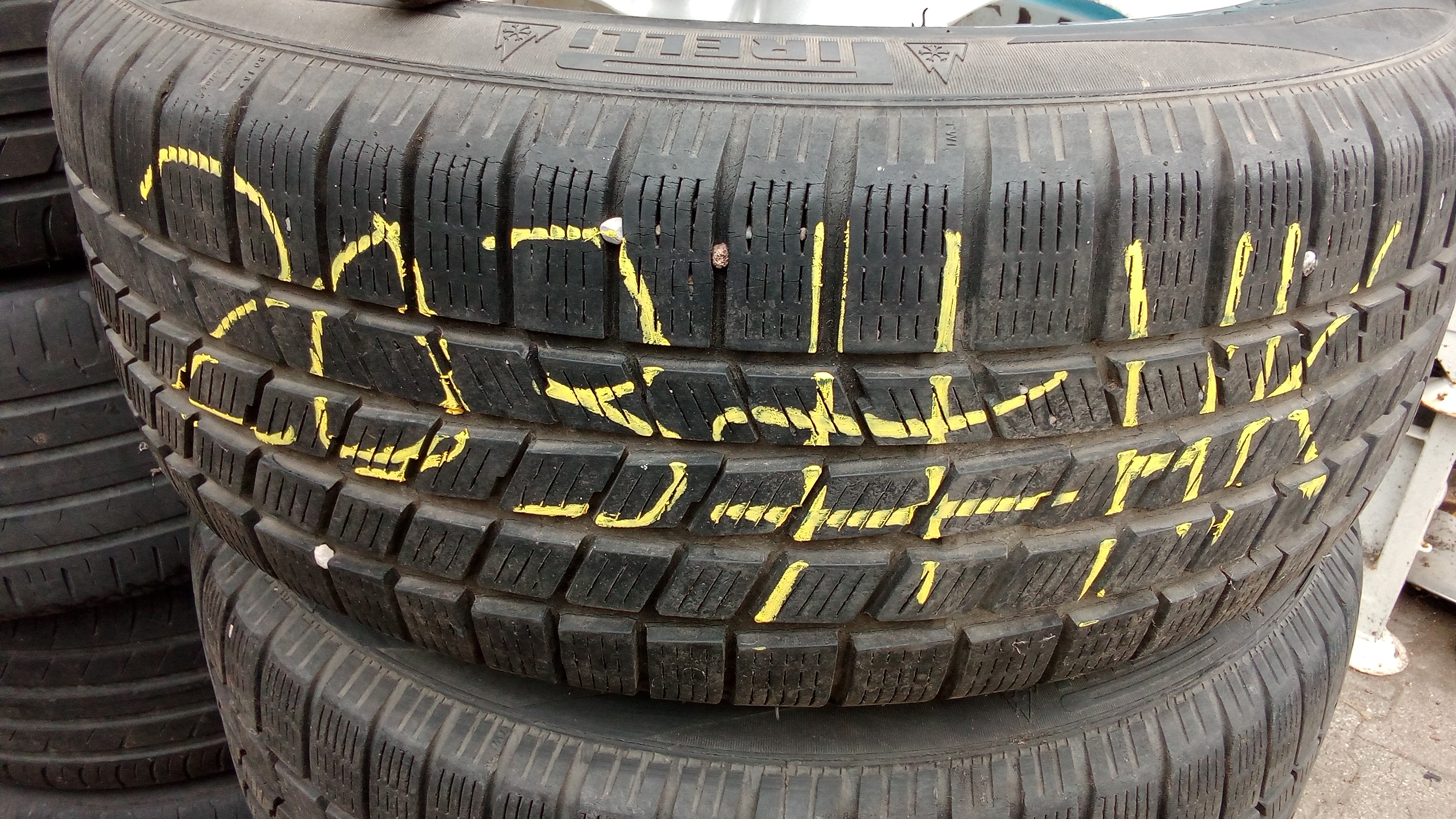 KBA46261 Mercedes W202 R170 Alufelgen + Winterreifen 7x16 et38 205 55 R16 #HK