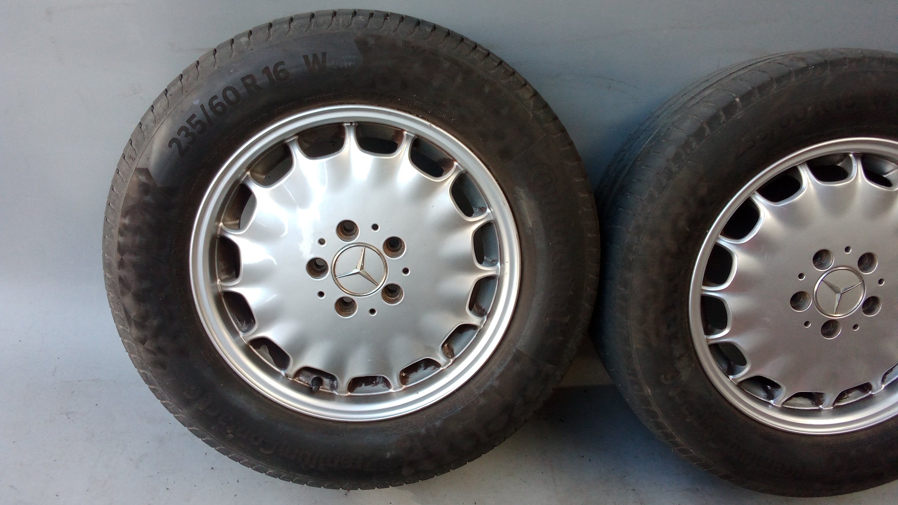 A1404011002 Mercedes W221 S-Klasse Alufelgen Sommerreifen 235 60 R16 100W #XG