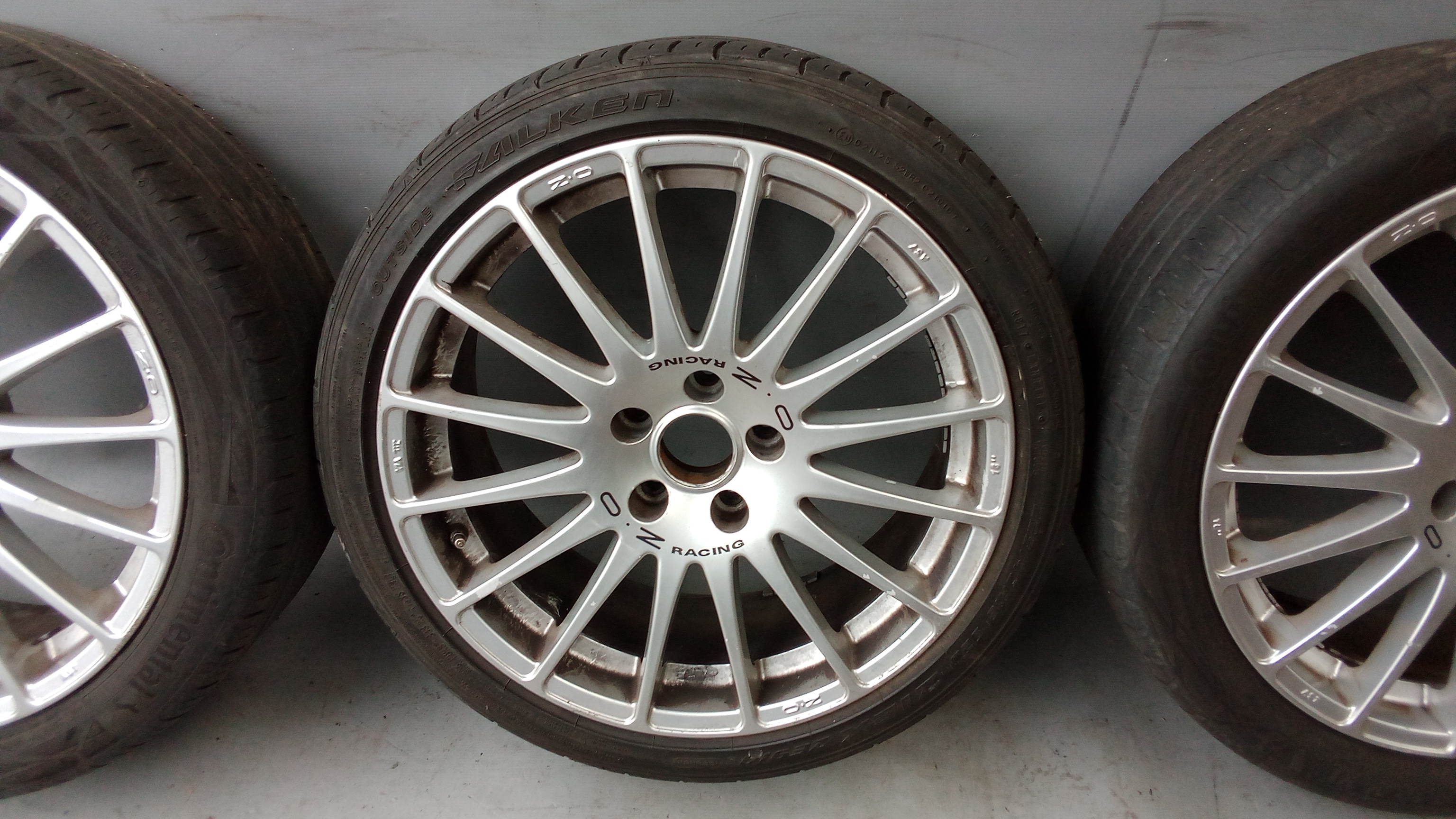 OZ Racing Superturismo GT Alufelgen 8x18 et29 LK 5x112 #OZ