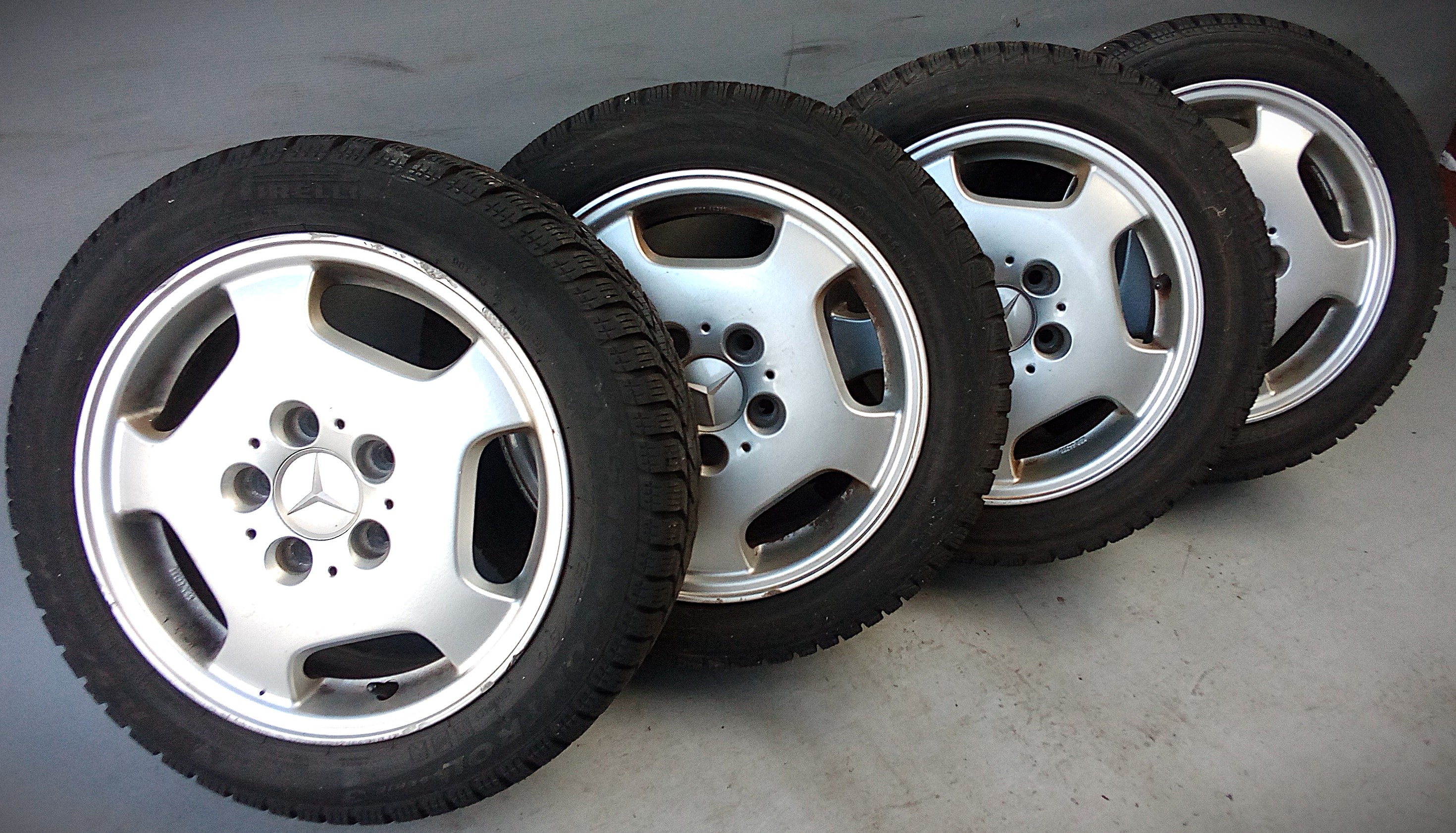 KBA44395 Mercedes W168 Alufelgen + Winterreifen 7x15 et50 185 55 R15 #XP