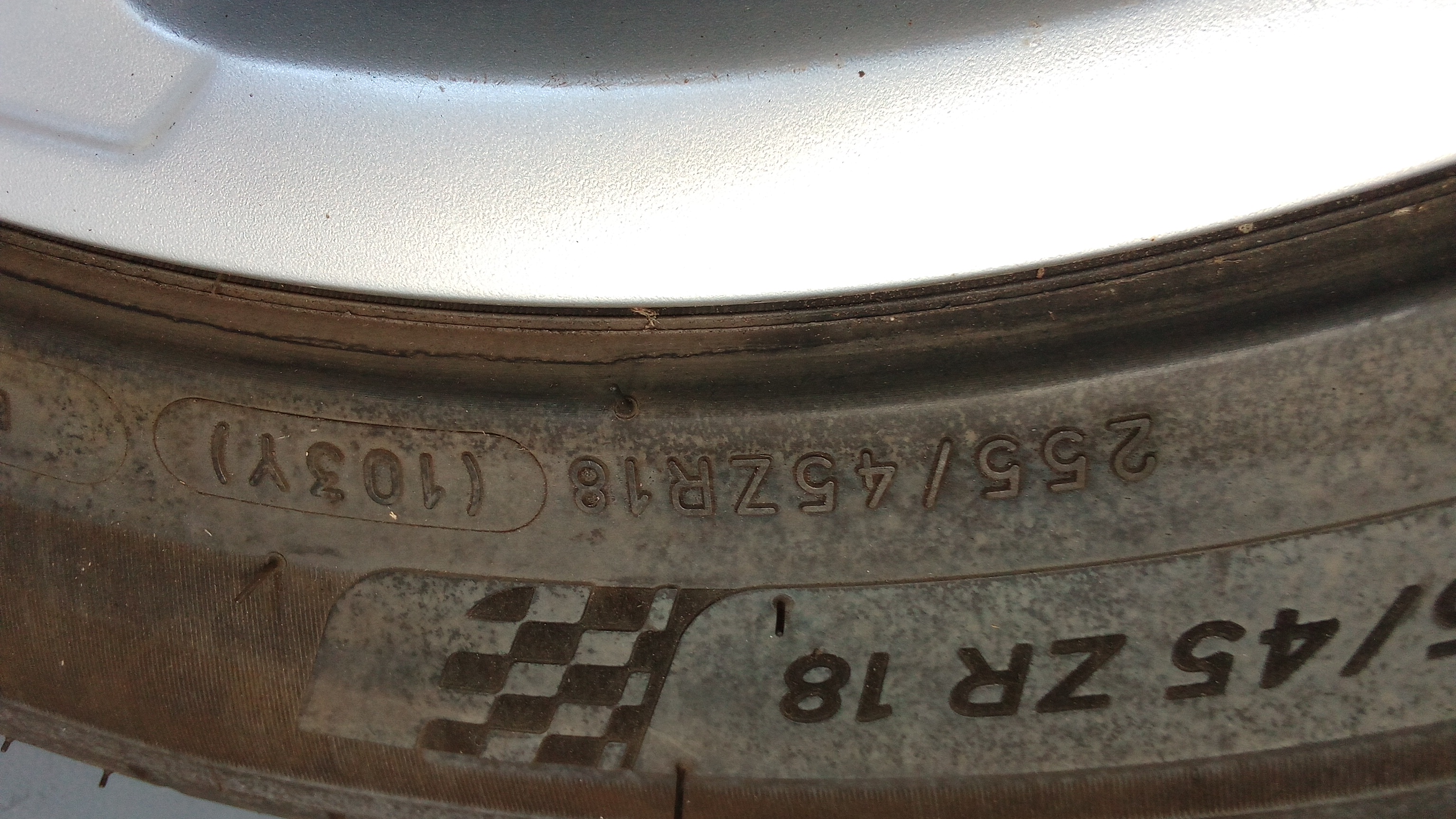 A2214012102 Mercedes W221 S-Klasse Alufelgen Sommerreifen 255 45 ZR18 103Y Michelin #XA