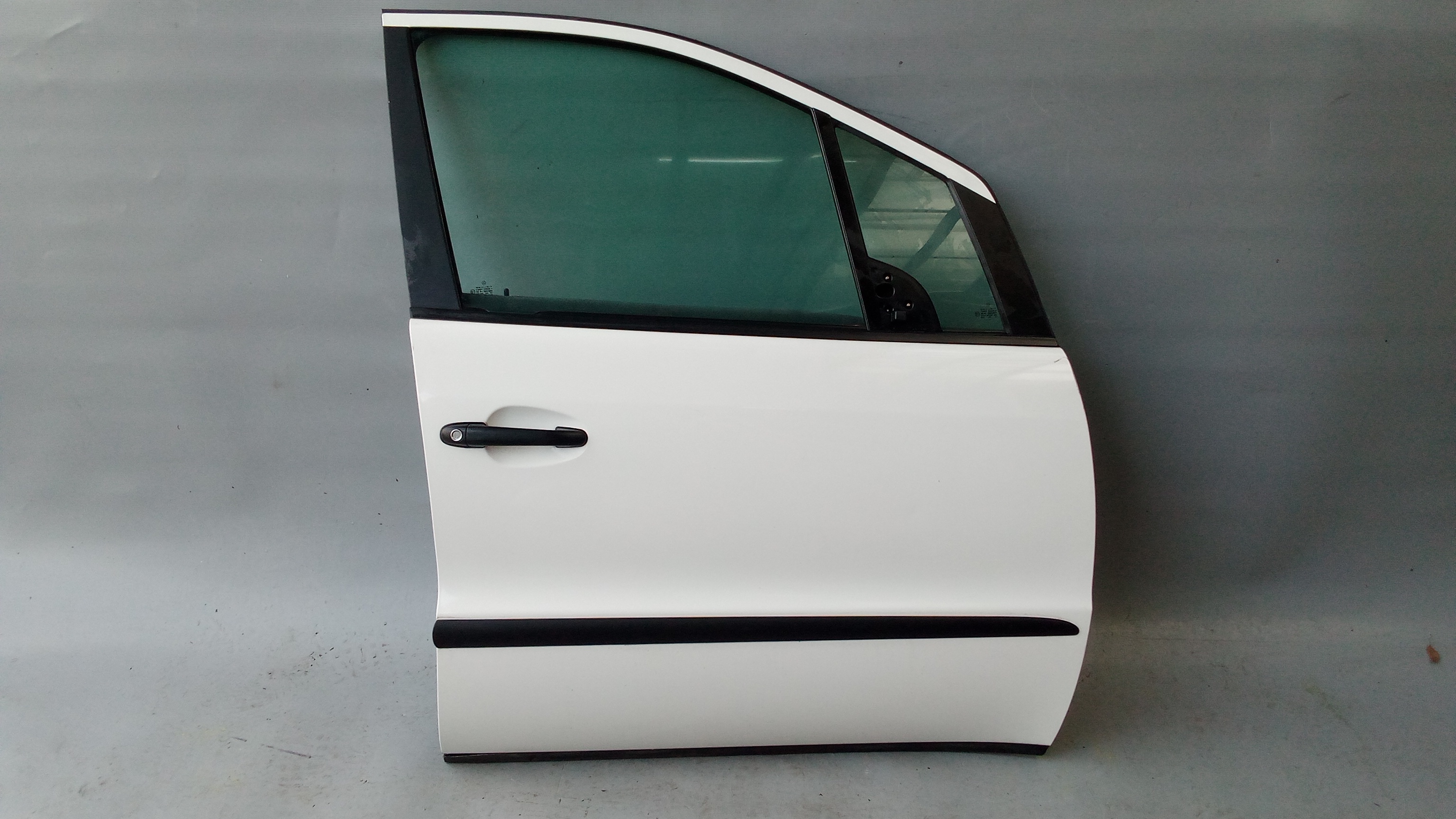 A1687202005 Weiss Mercedes W168 A-Klasse Türe Tür Vorne Rechts #2H