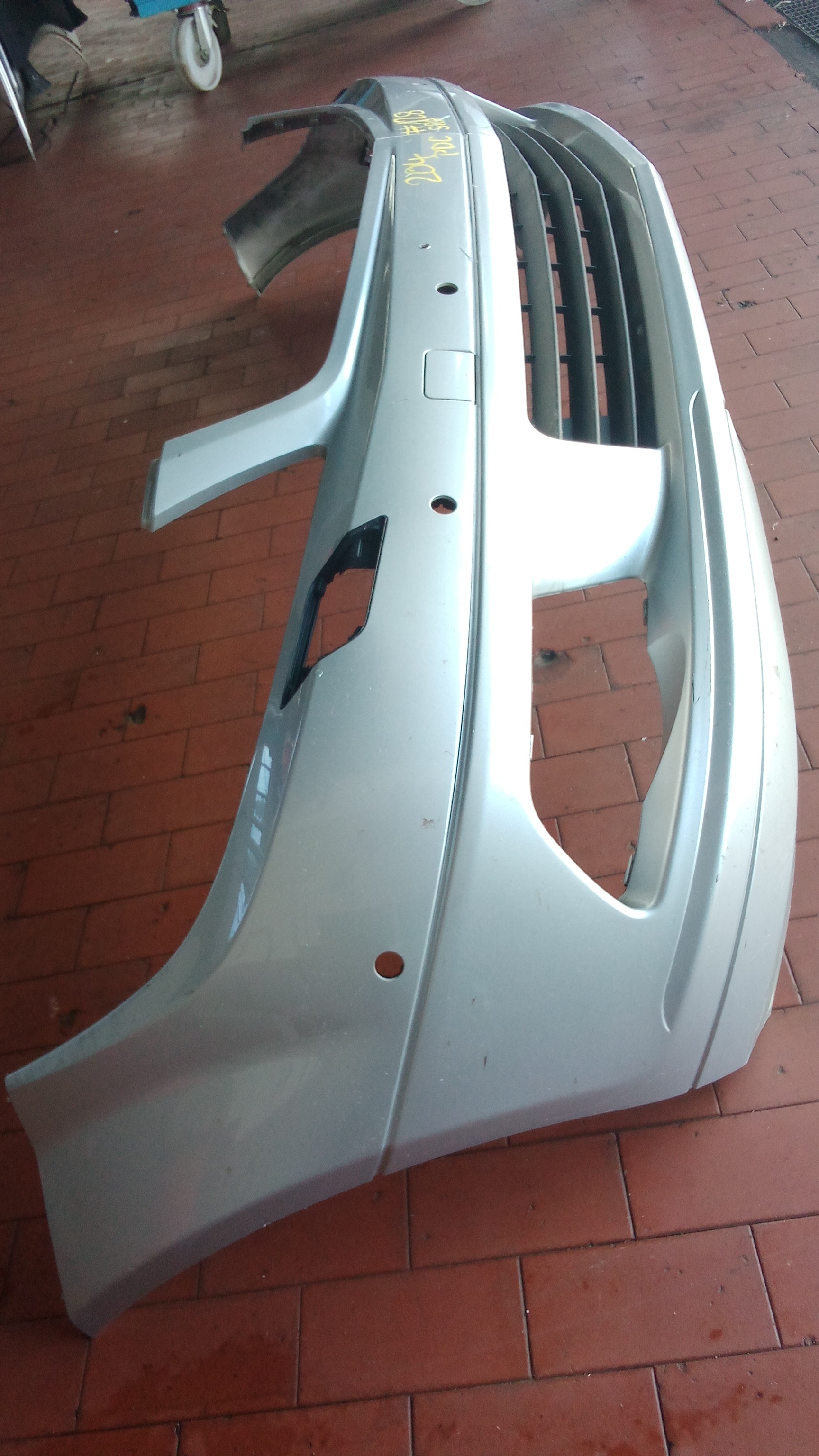 Mercedes W204 C-Klasse Stoßstange Vorne Silber Metallic A2048850025  #128