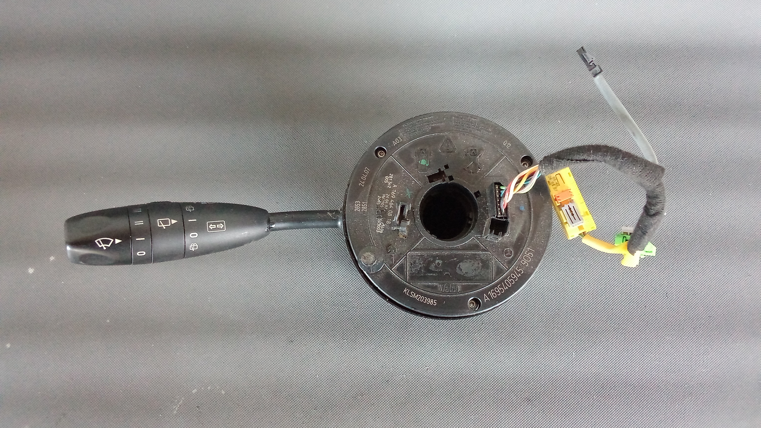 A1694641518 A1695450210 A1695405945 A1694640818 Lenkwinkelsensor Blinkerschalter #69