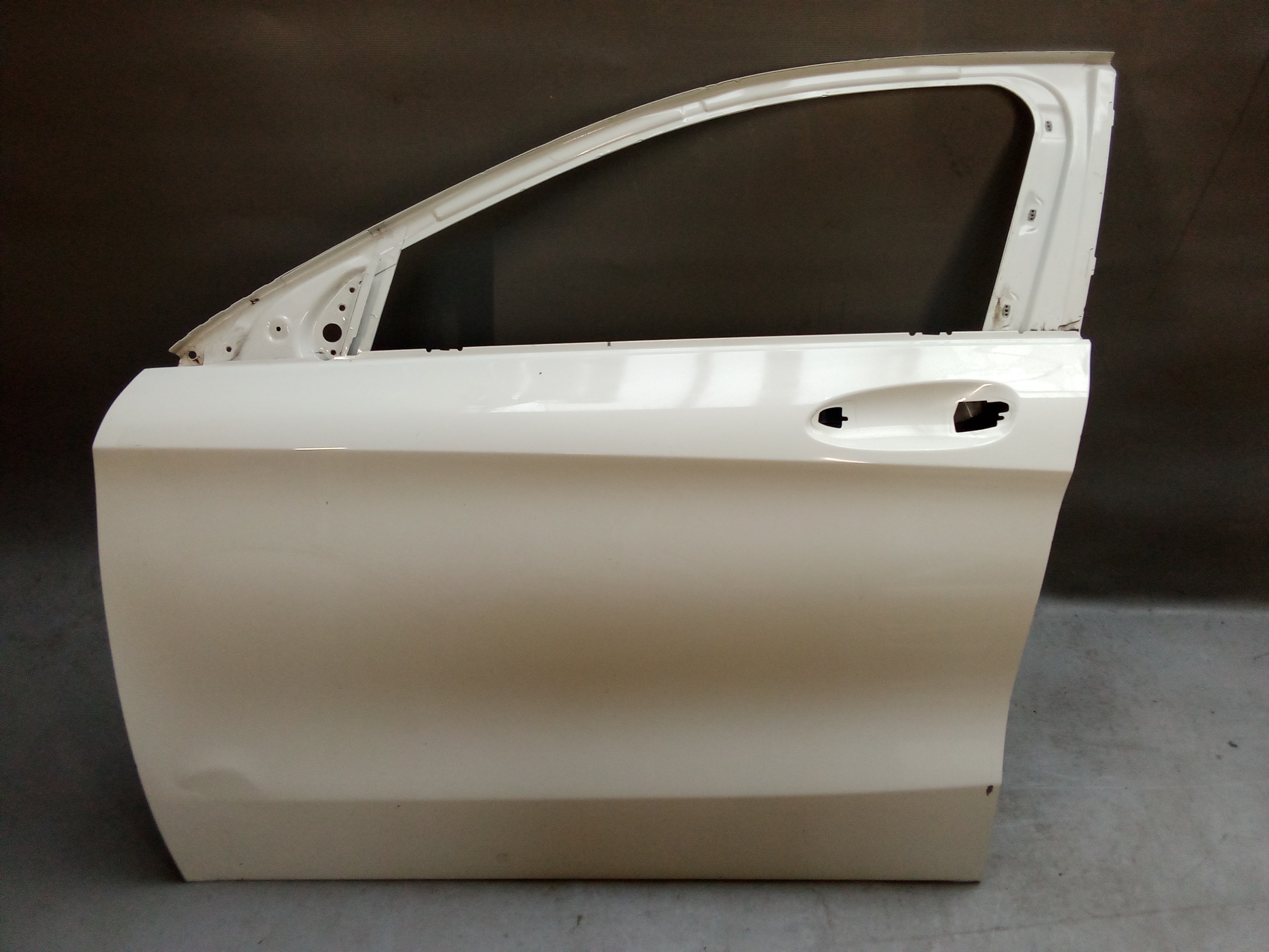 A1567200105 Mercedes X156 GLA Fahrertür Tür Links Vorne Weiss #R3