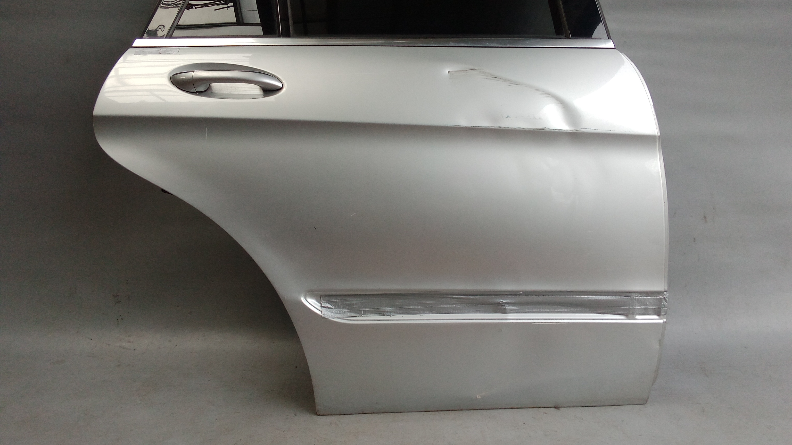 A2517301005 A2517300205 775 Mercedes W251 R-Klasse Tür Hinten Rechts Iridiumsilber #R2