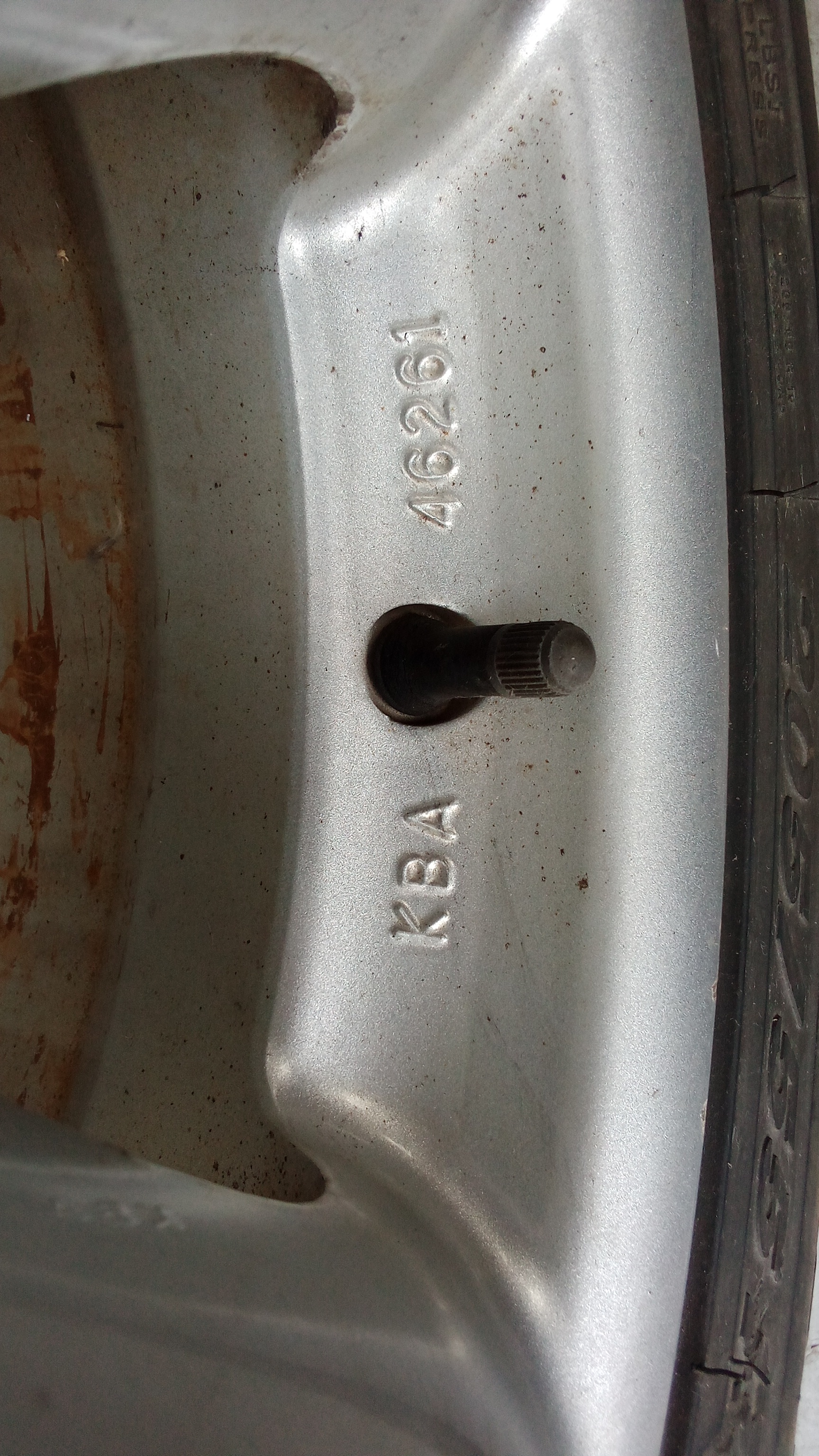 KBA46261 Mercedes W202 R170 Alufelgen + Winterreifen 7x16 et38 205 55 R16 #HK