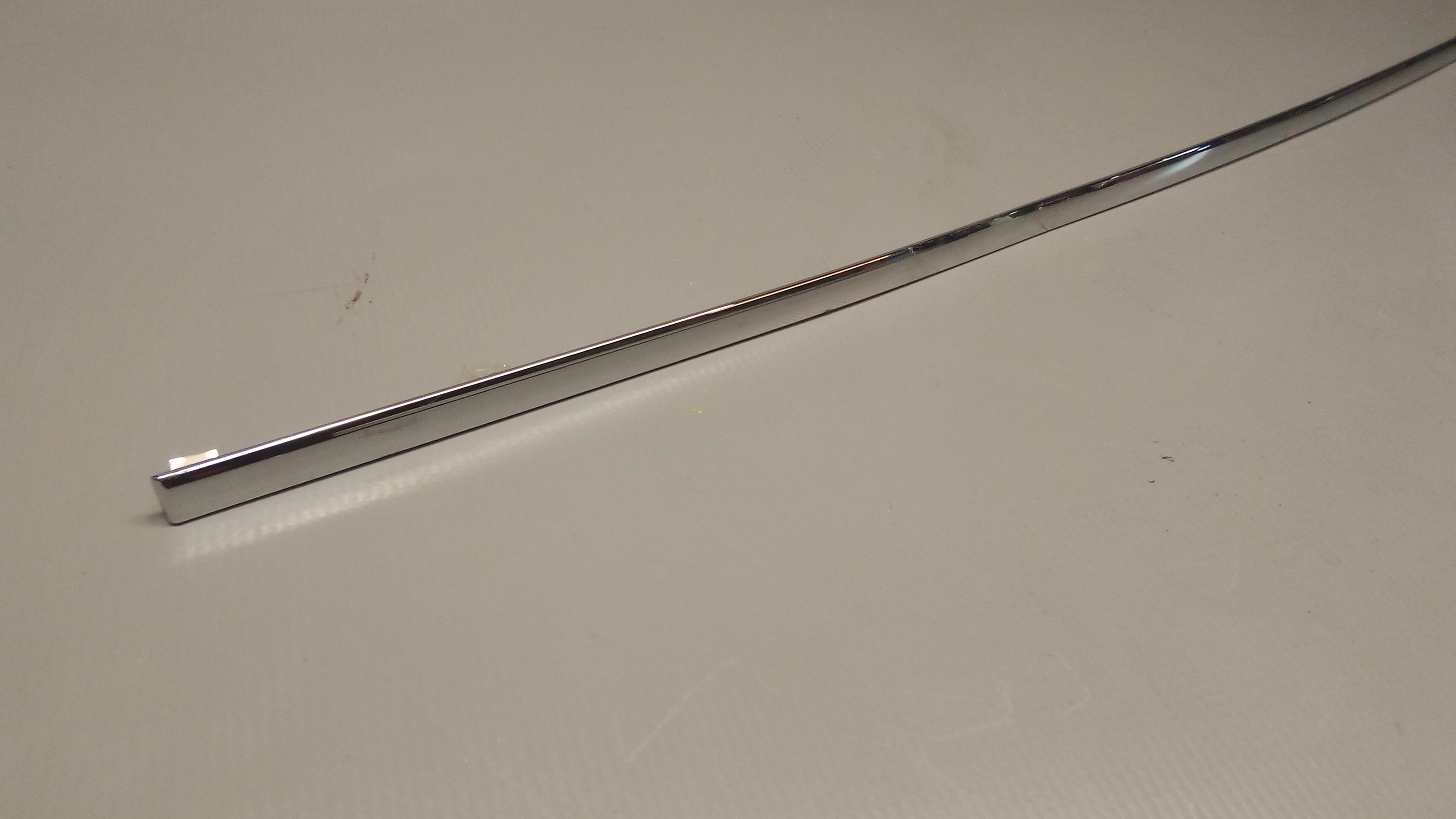 A2216904580 Mercedes W221 S-Klasse Chromleiste Zierstab Hinten Links unten #12L