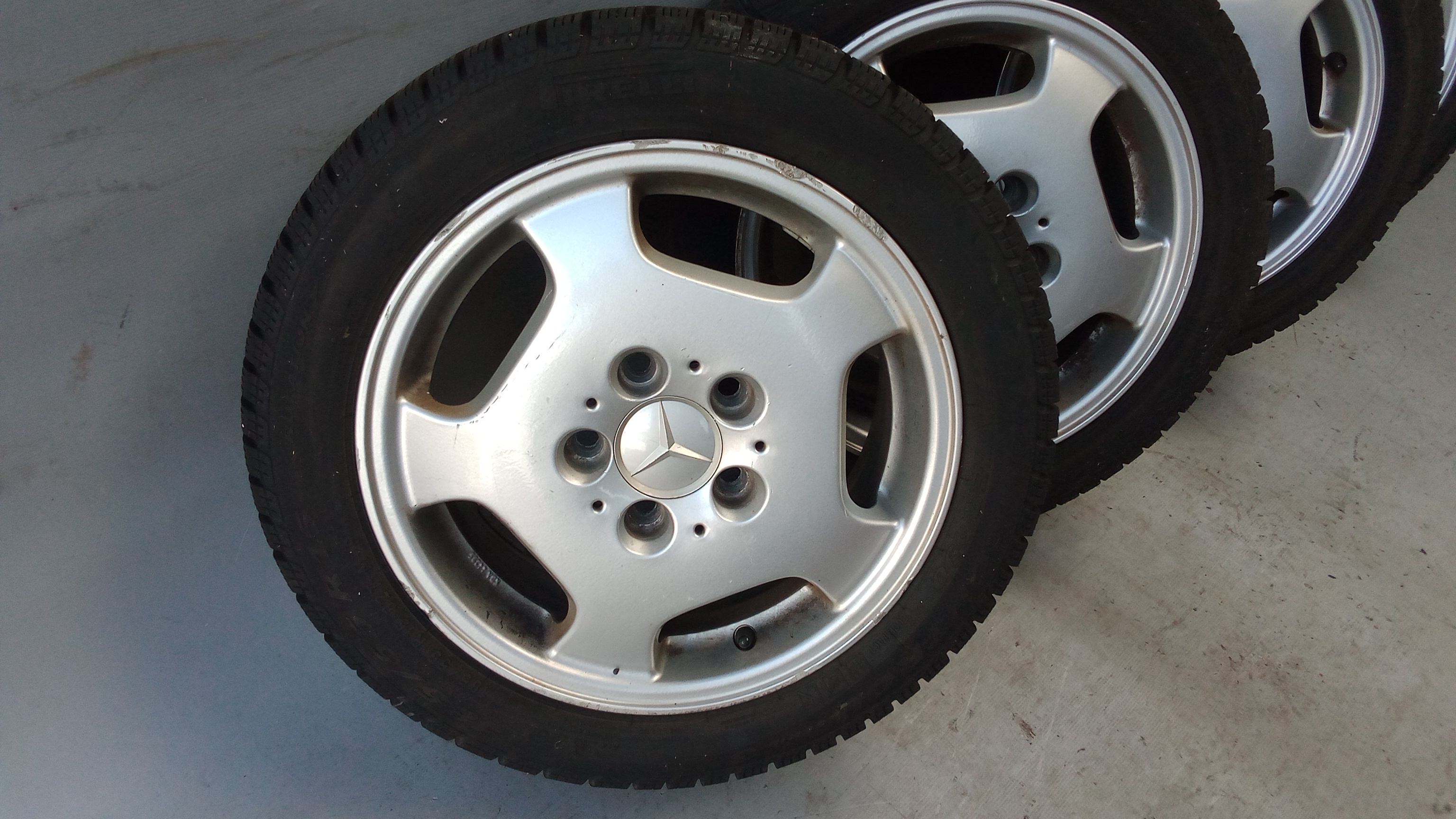 KBA44395 Mercedes W168 Alufelgen + Winterreifen 7x15 et50 185 55 R15 #XP