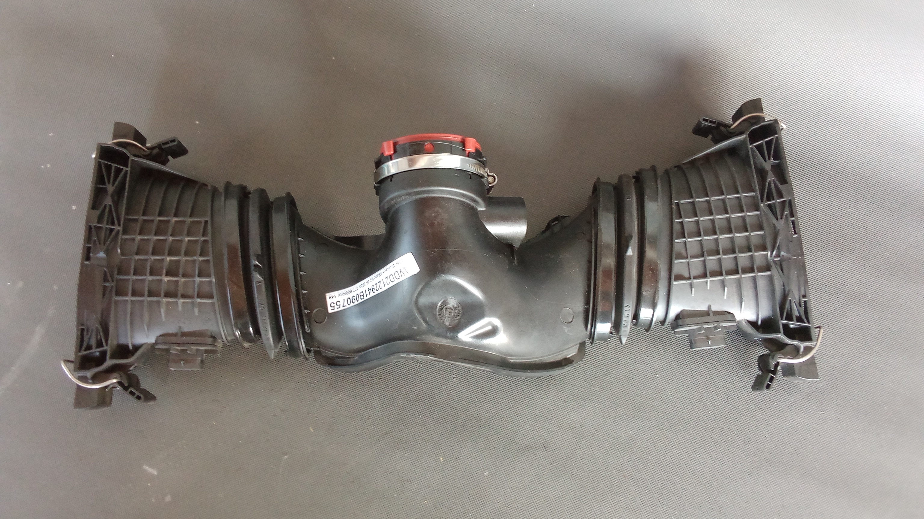  A6420902242 Mercedes OM642 Reinluftleitung #K2