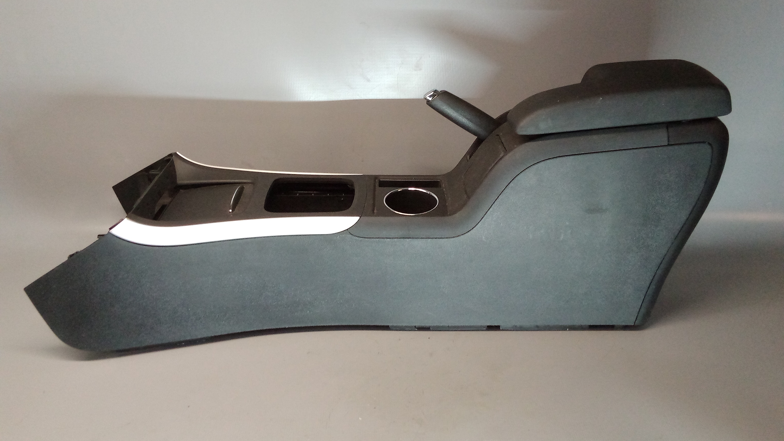 A1696800150 9051 Mercedes W245 B-Klasse Mittelarmlehne #2