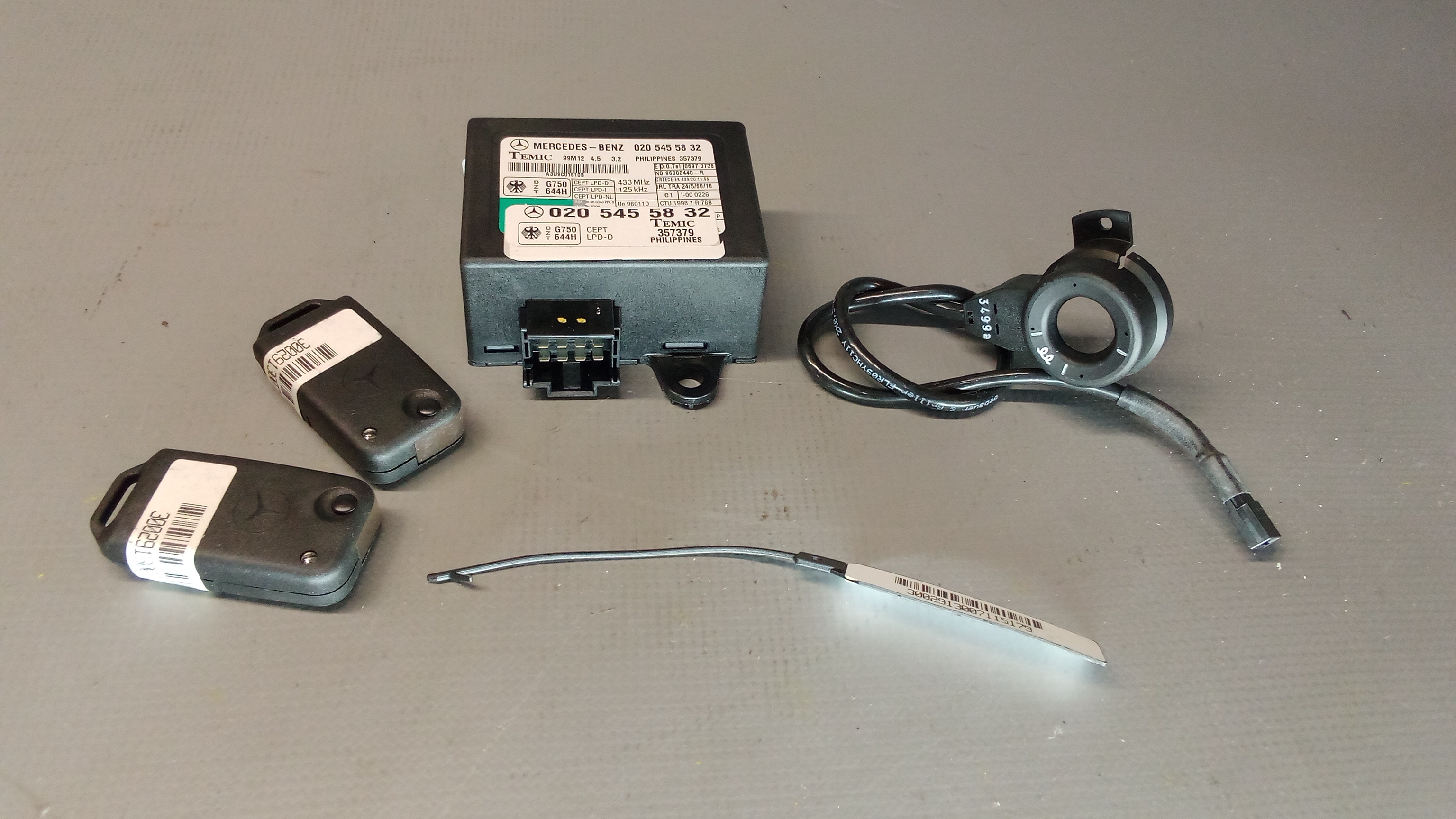 A0205457532 A0205455832 W638 Transponder Schlüssel Steuergerät #7#