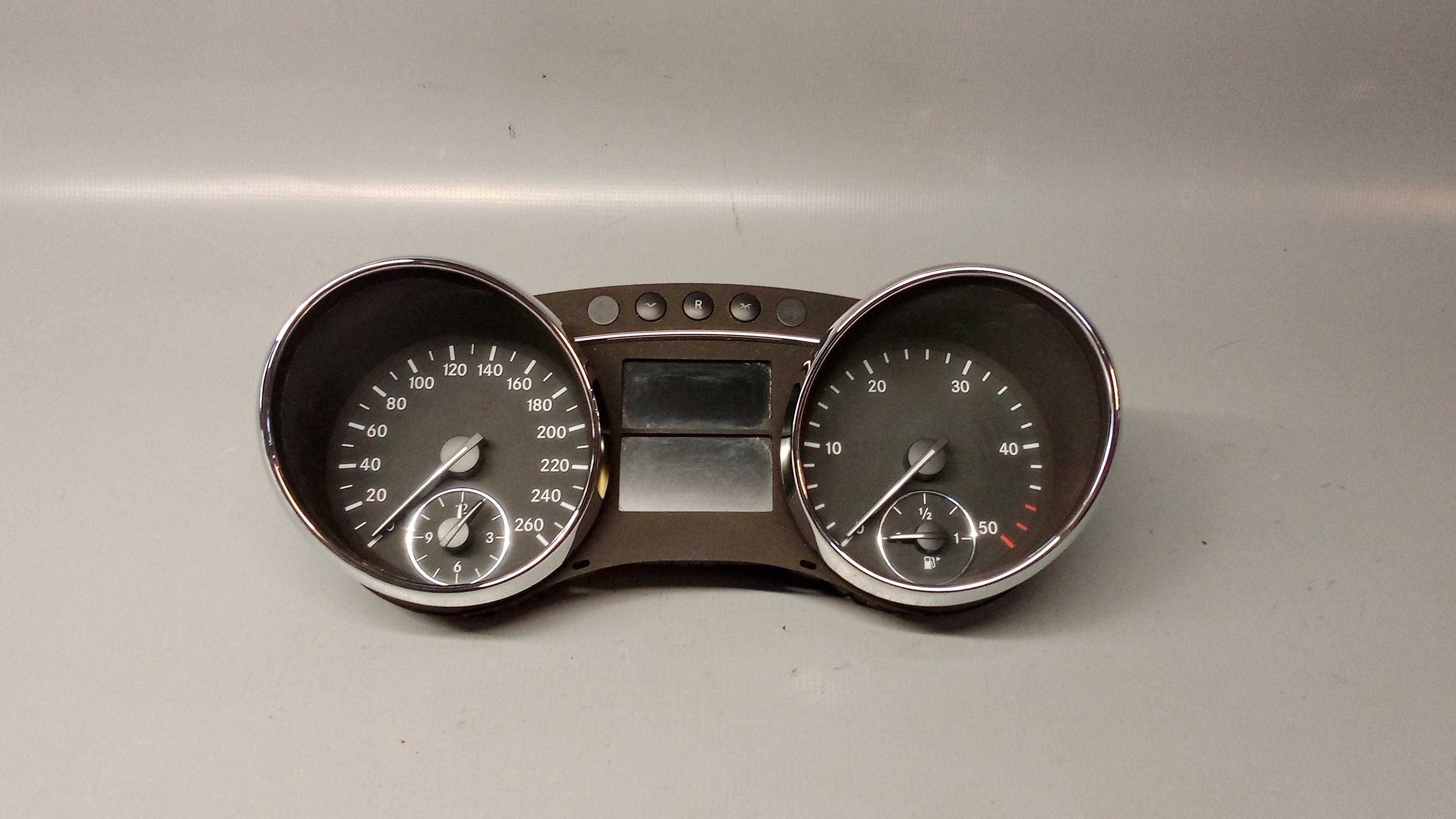 A2515409847 A2515401848 A2519006000 Mercedes W251 R-Klasse Tacho Tachograf #3