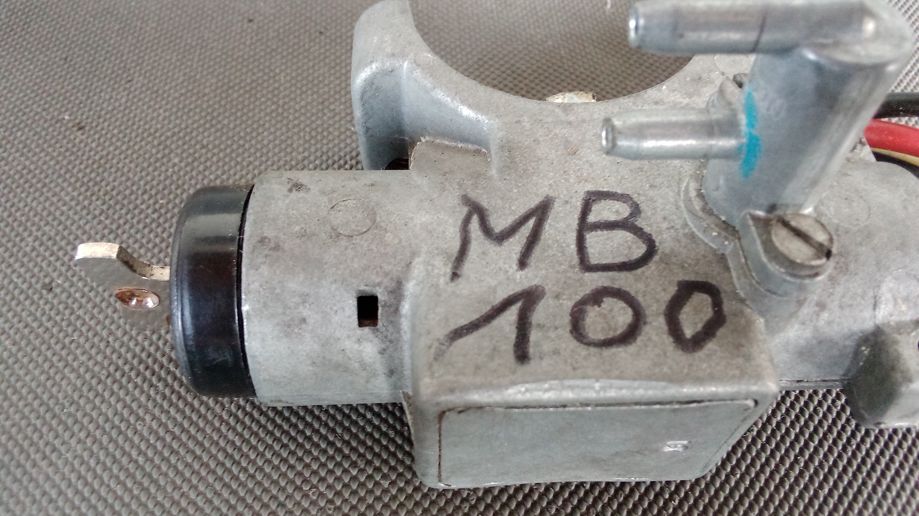 A6314600104 A6314600404 Mercedes W631 MB100 Zündschloss Lenkschloss #100