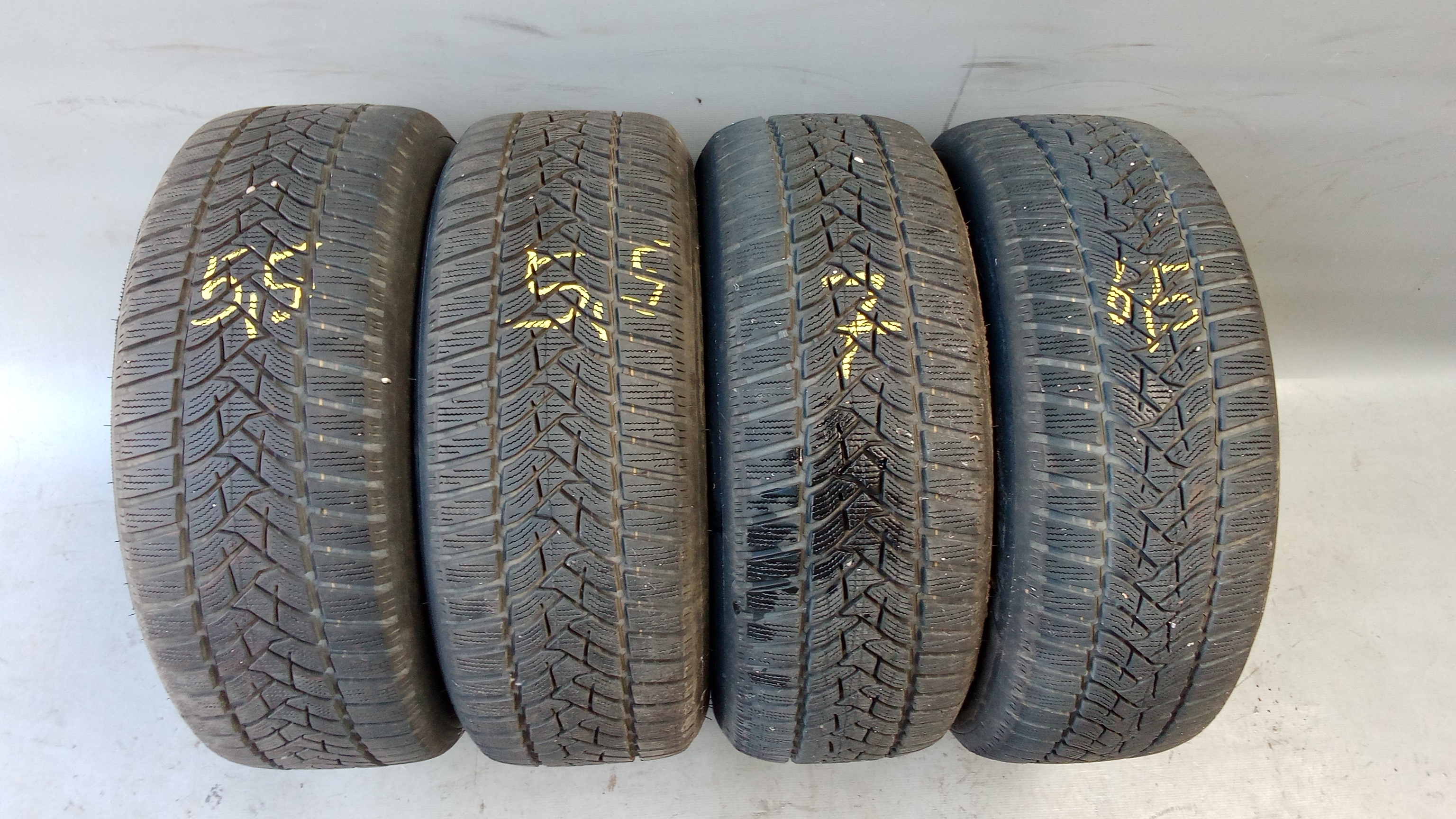 A2034010702 Mercedes W203 C-Klasse Alufelgen + Winterreifen 205 55 R16 91H #XM