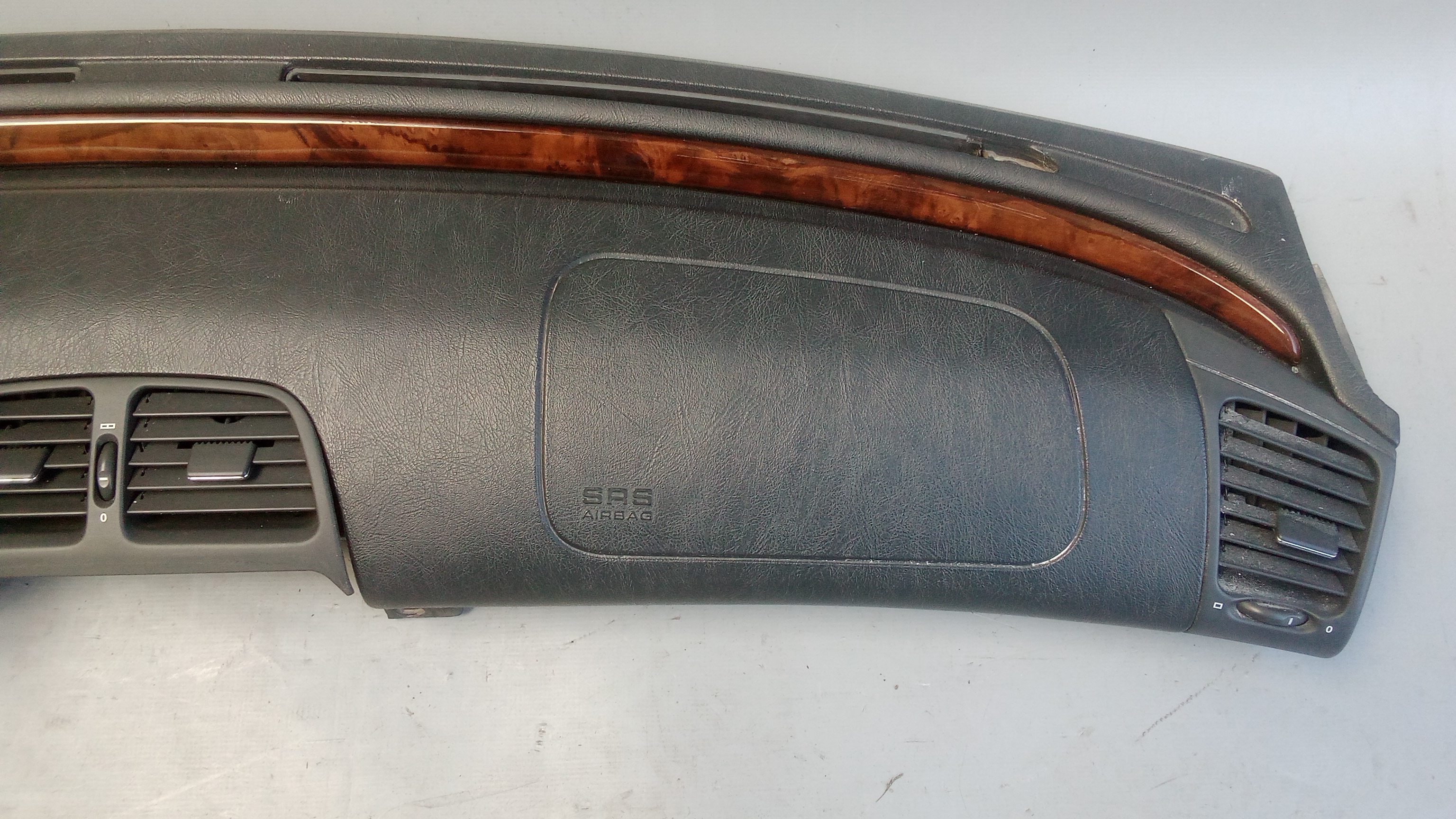 A2086802087 A2088300354 Mercedes W208 CLK Armaturenbrett Cockpit #K2