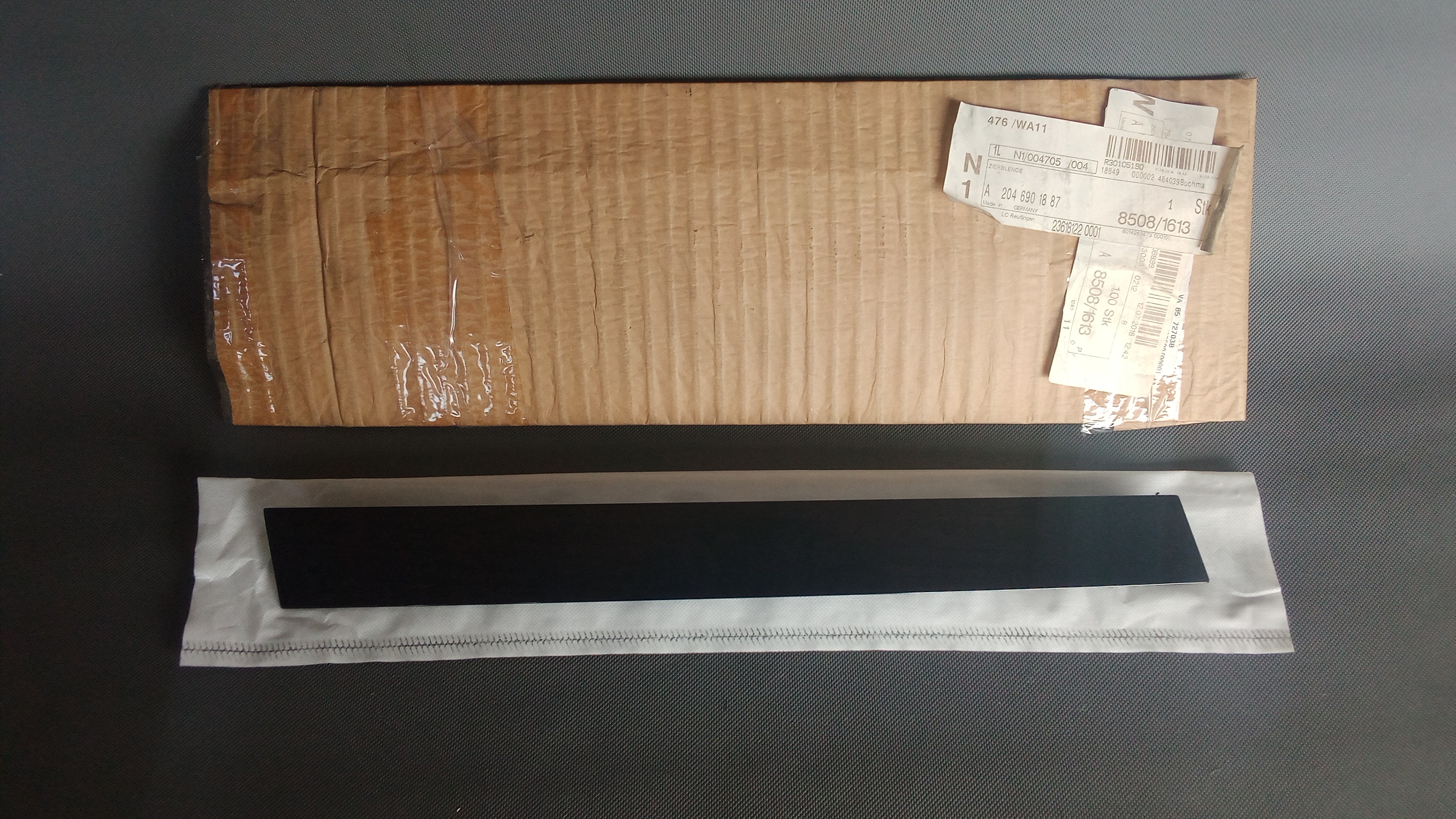 A2046901887 Mercedes W204 C-Klasse Zierblende Rechts Aussen #B