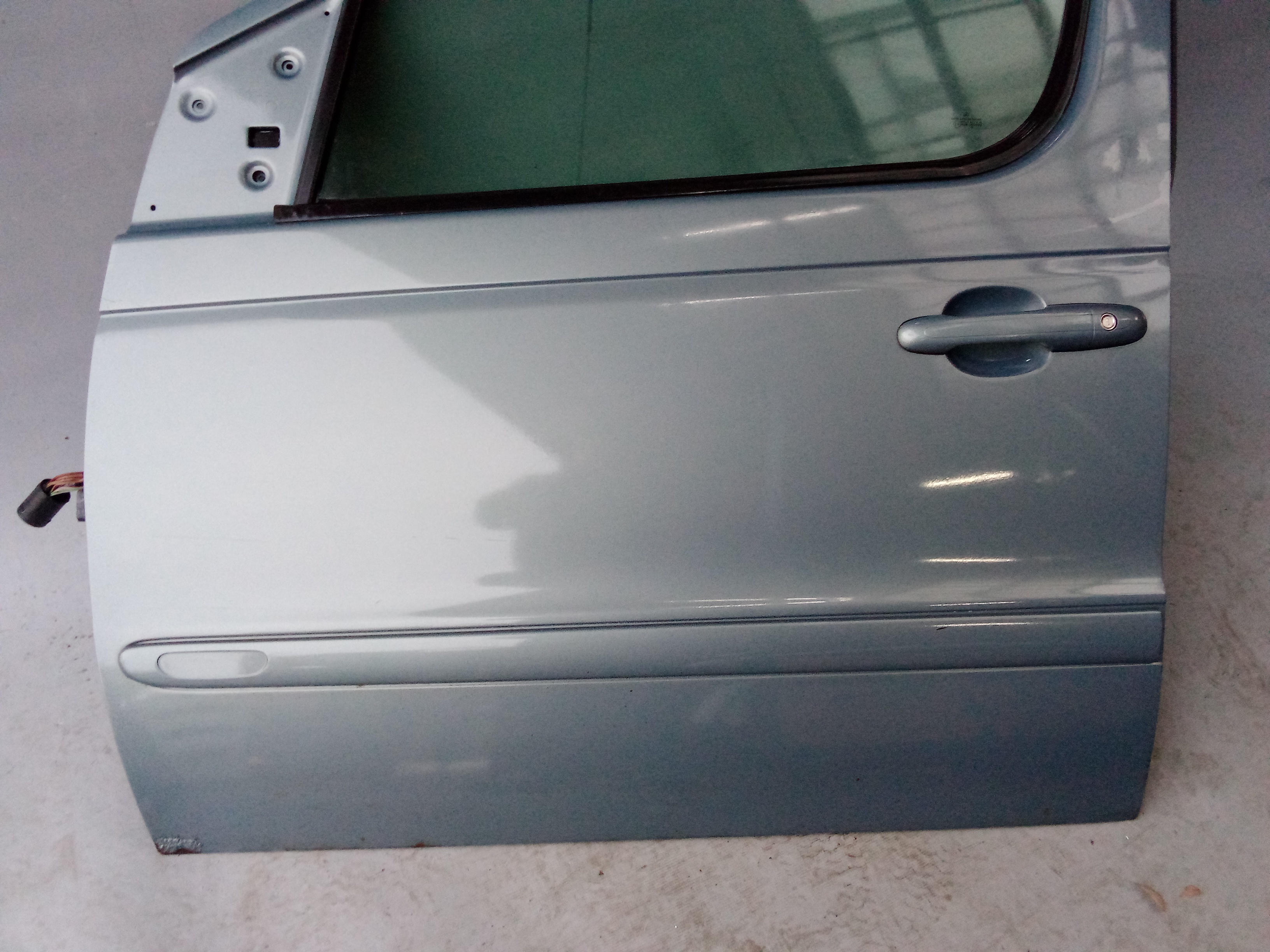 A4147200005 747 Perlitgrau Mercedes W414 Vaneo Fahrertür Tür Vorne Links #Y1