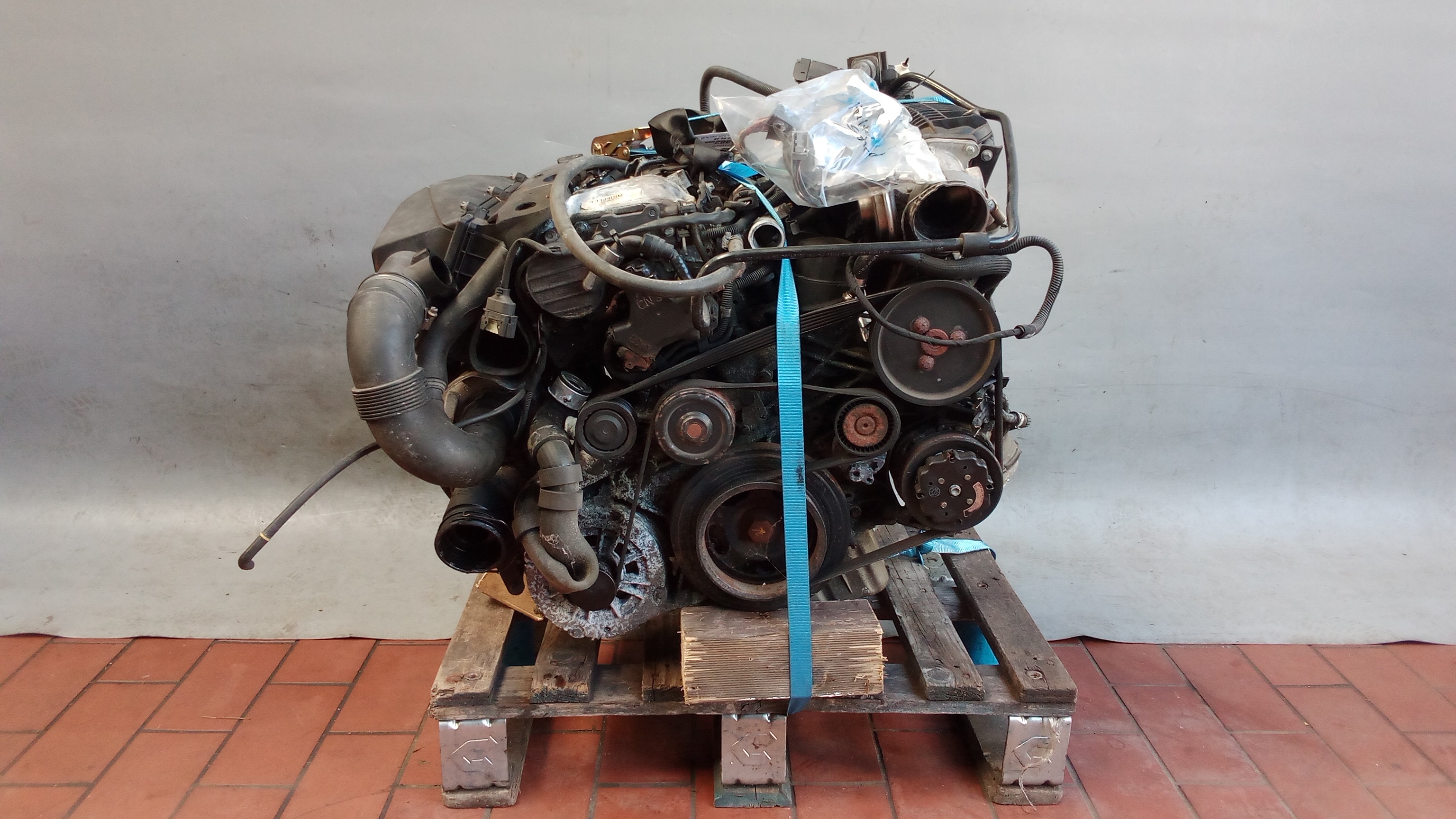 A6110104445 611.962 OM611 Mercedes W203 / C203 C-Klasse Motor C200CDi #A2