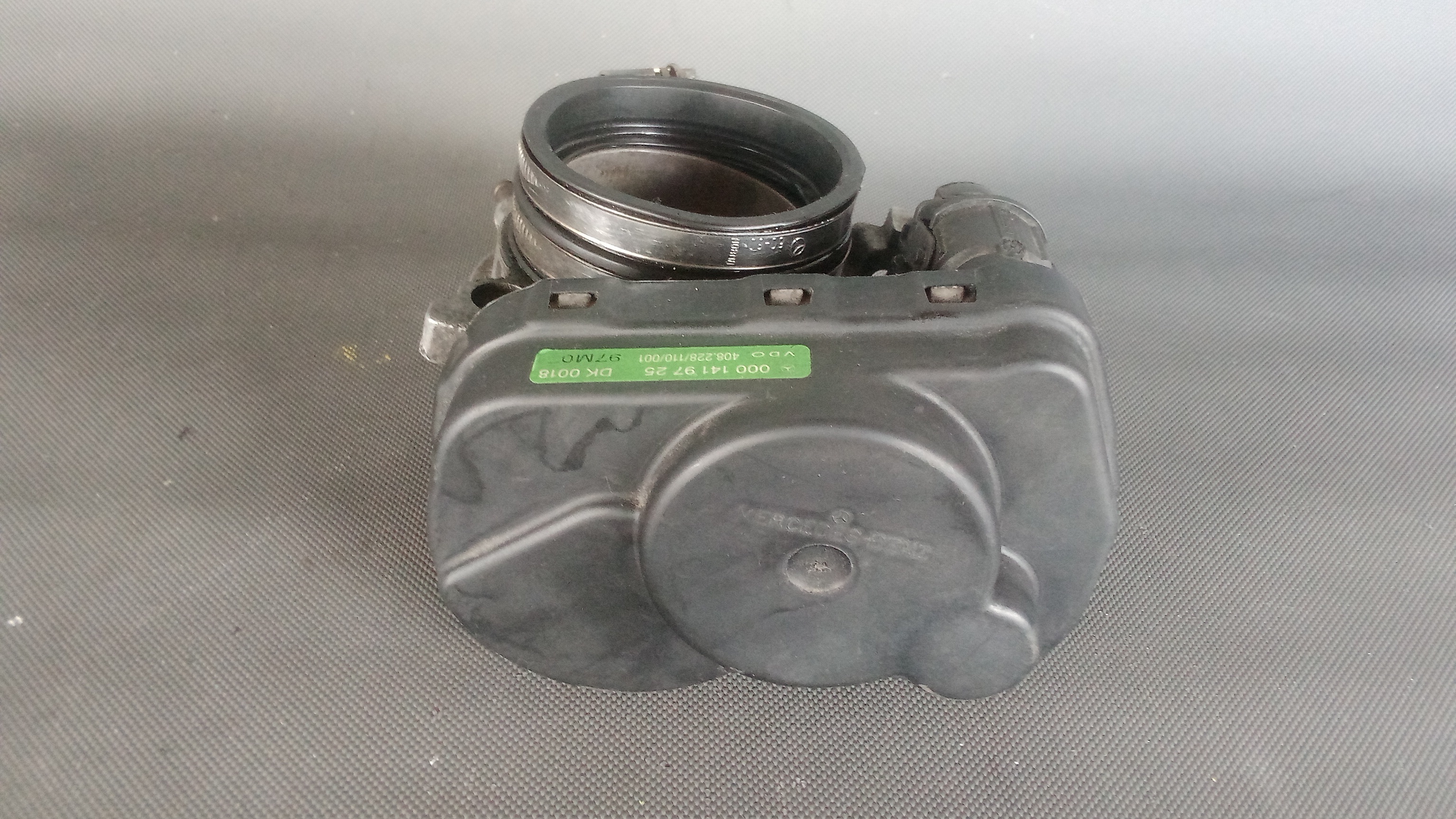 A0011410425 A0001419725 Ansaugluftdrossel Drosselklappe Schieber M111 #9