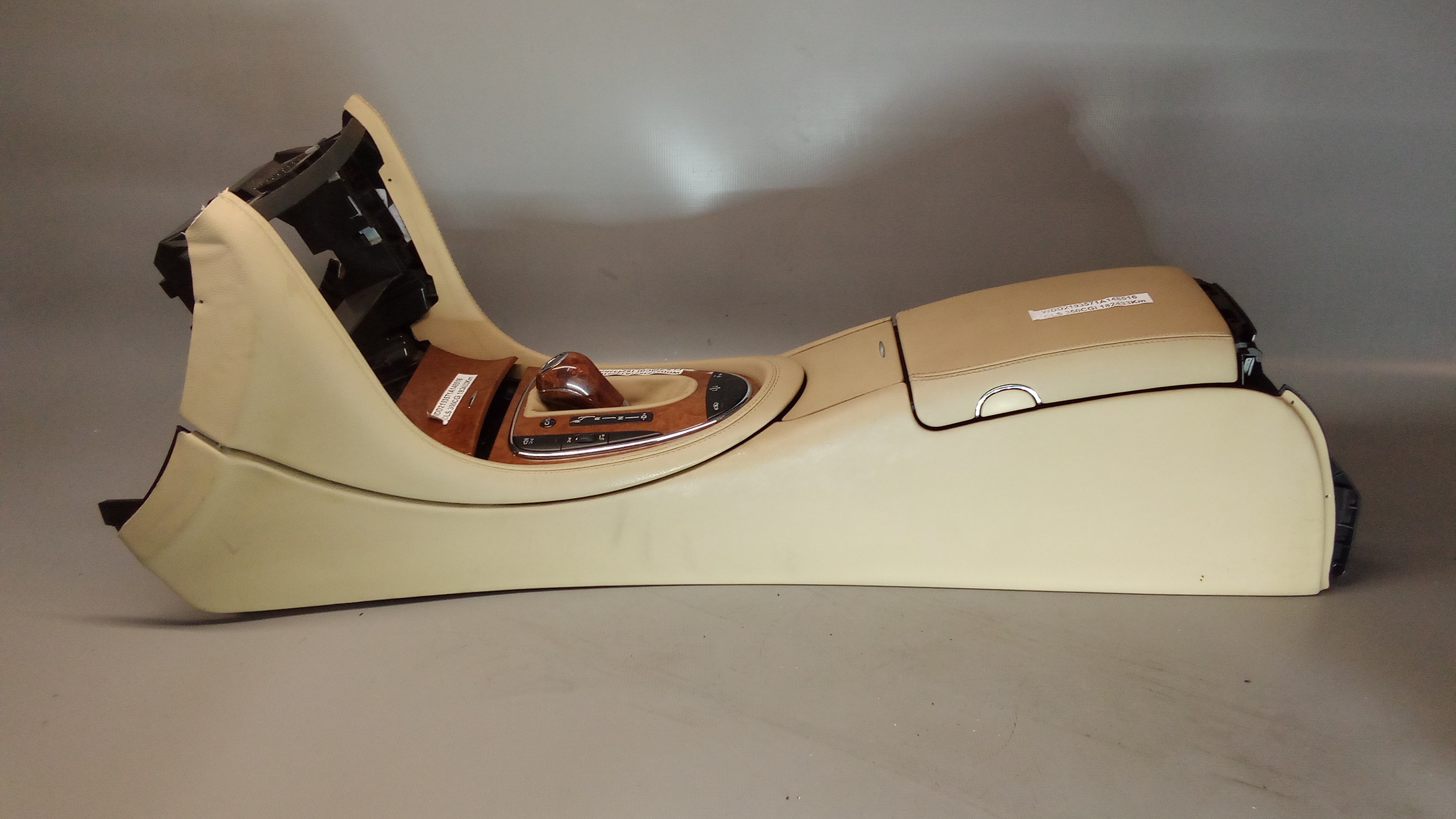 A2196800510 A2192671210 Mercedes W219 Mittelarmlehne Start Stop #25
